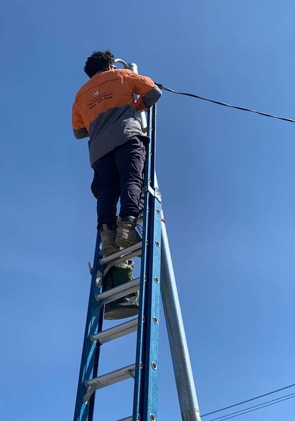 Level-2-electrician-Parramatta-new-overhead-supply-mains